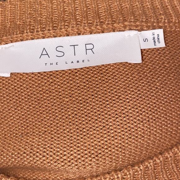 ASTR Small Medium Tan Knit Sweater Tie Sleeve Slit on sides Ribbed Collar & Hem - Picture 8 of 8